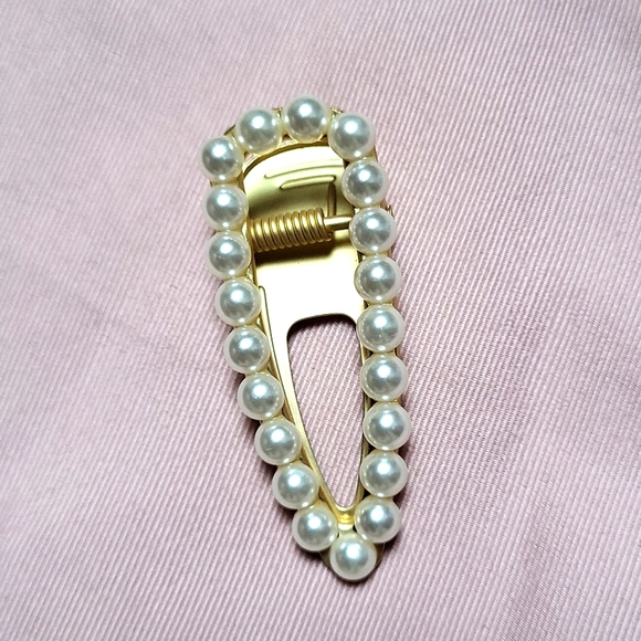 J. Crew Pearl Hair Clips! NWT! - Picture 7 of 7
